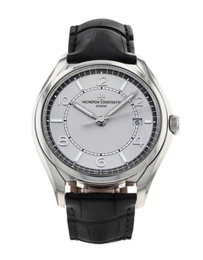 Browse our selection of automatic watches from prestigious brands such as Blancpain, Bell & Ross, Breitling and Rolex.